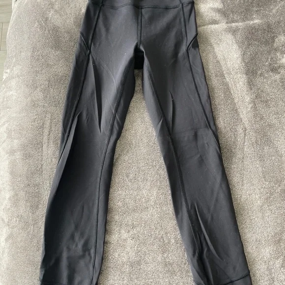 Lululemon In Movement Tight 25" - Picture 4 of 4